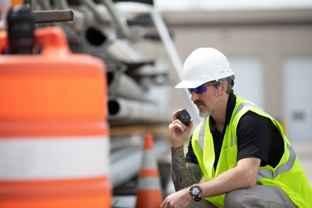 Veiligheidsvoordelen van portofoons met een man down functie en lone worker functie